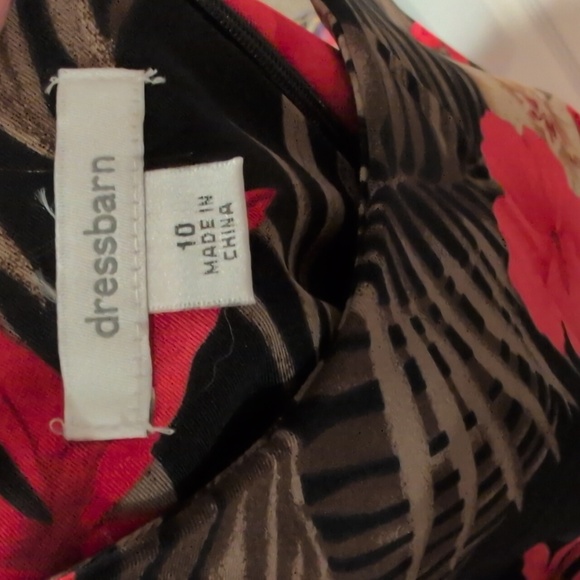 Black Tropical Floral Sleeveless Shift Dress - Coral Red & Beige Floral - Picture 3 of 3